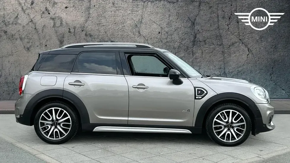 Używany Mini Cooper S Countryman 189 KM (139 kW) 2017 Srebrny SUV