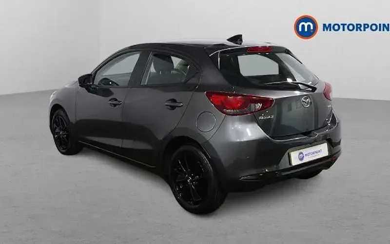 Usado Mazda 2 Homura-Line 90 CV (66 kW) 2023 Gris Utilitario