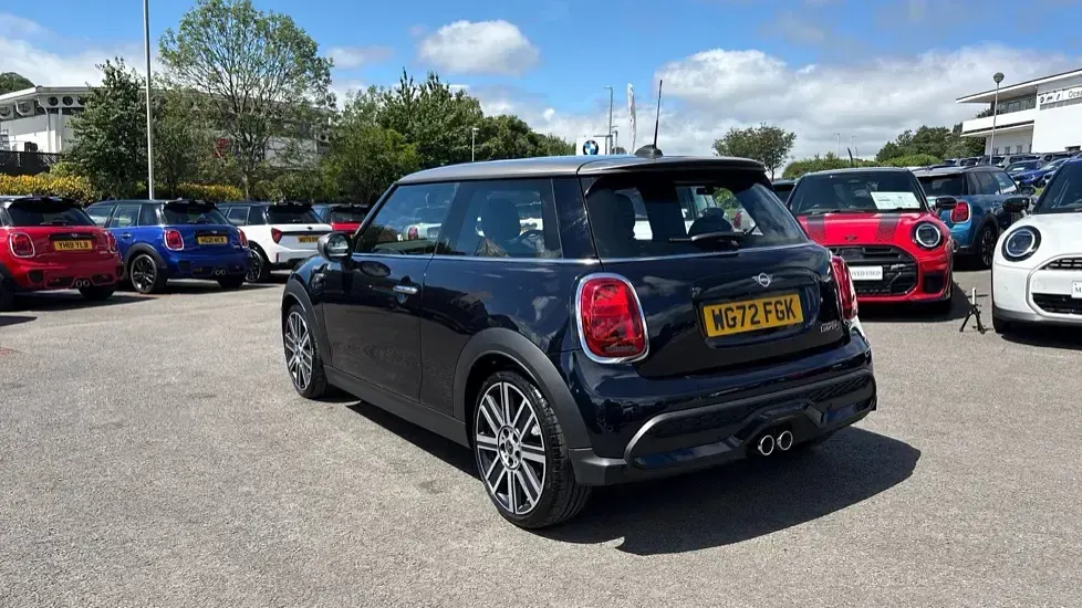 Used Mini Cooper S Exclusive 176 HP (129 kW) 2023 Black Hatchback