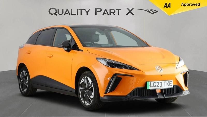 Used MG MG4 EV Trophy 150 kW (204 HP) 2023 Orange Hatchback