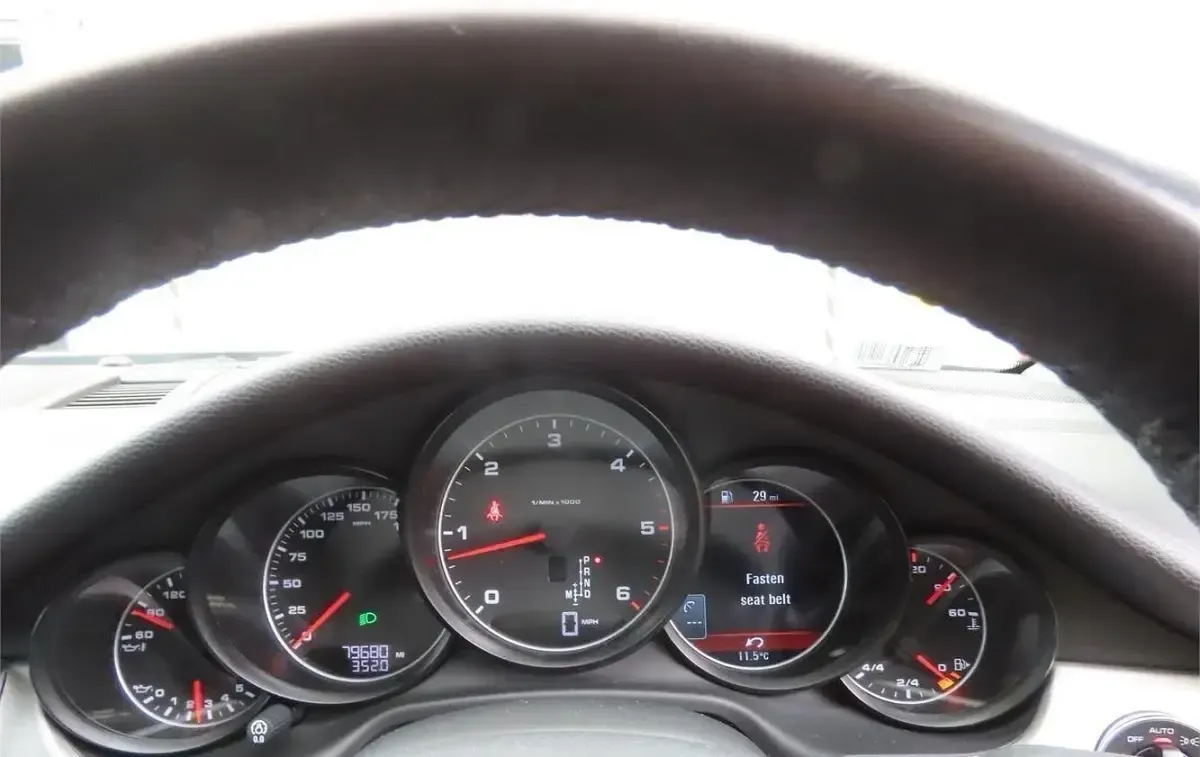 Usado Porsche Panamera 300 CV (220 kW) 2013 Plateado Utilitario