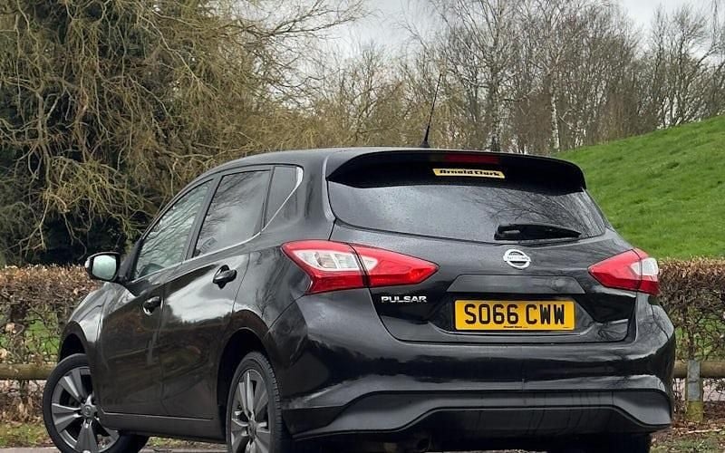 Used Nissan Pulsar N-Connecta 116 HP (85 kW) 2017 Hatchback