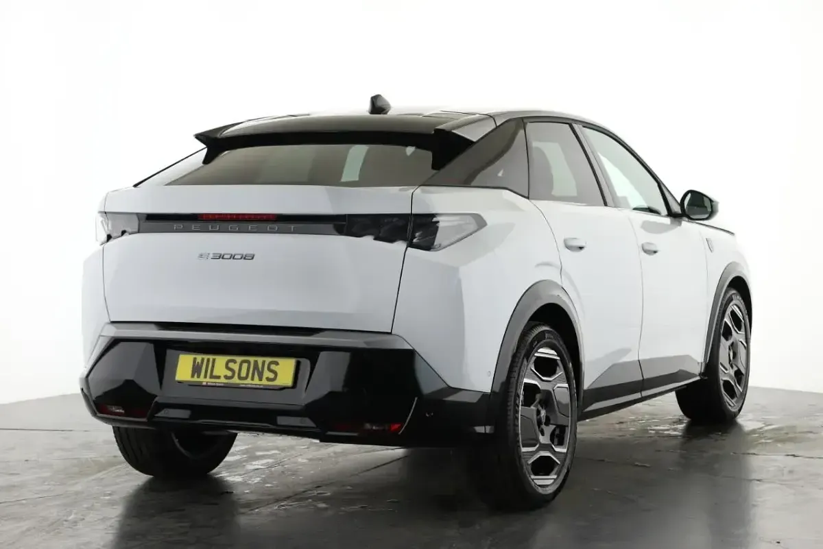 New Peugeot e-3008 GT 152 kW (207 HP) 2026 White SUV