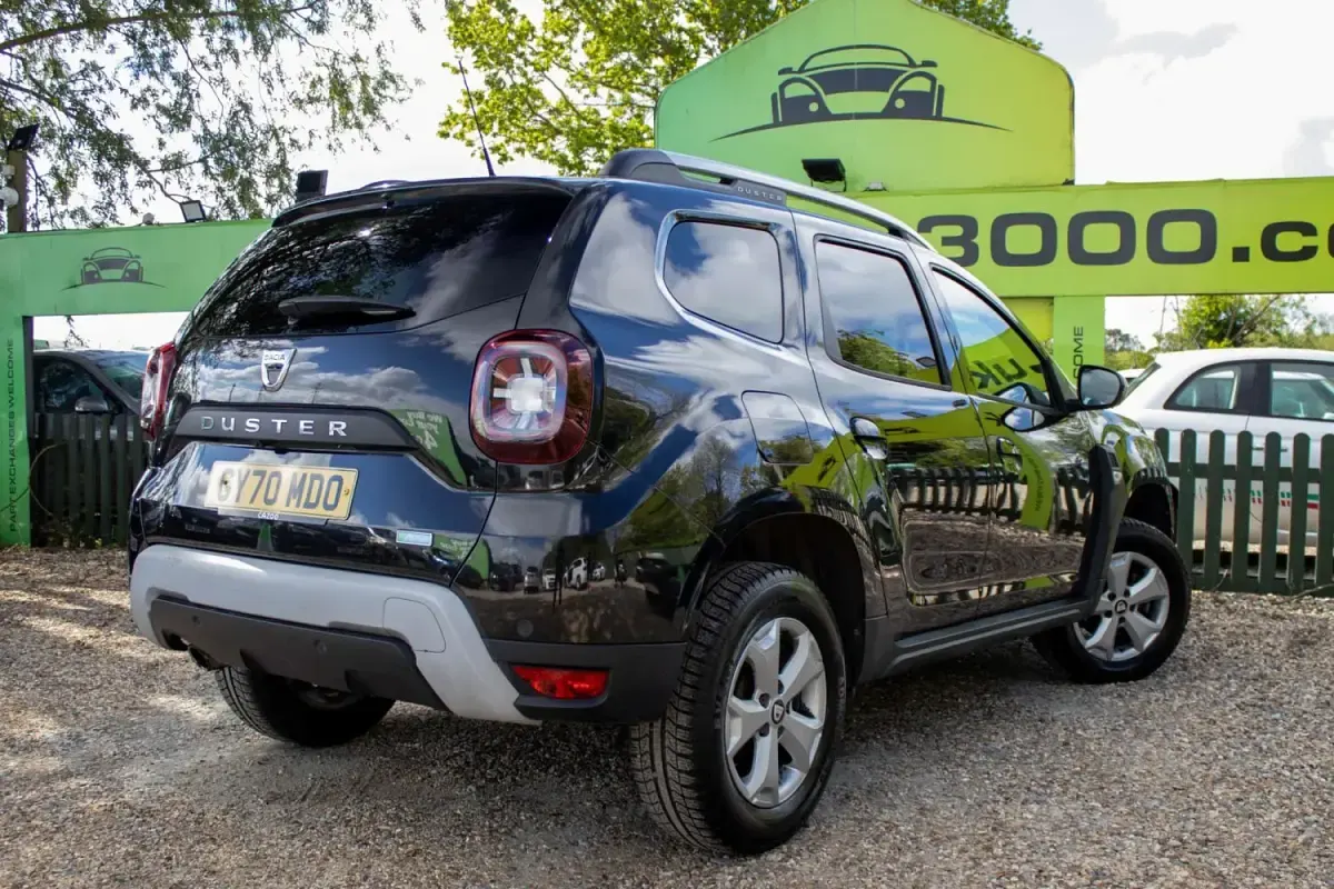 Second-hand Dacia Duster Comfort 100 CP (73 kW) 2020 Negru SUV
