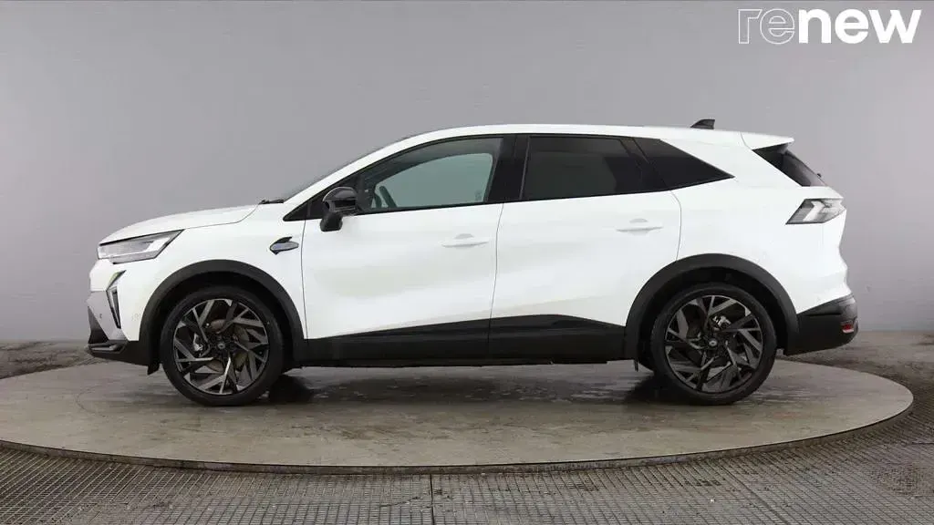Used Renault Symbioz Iconic Esprit Alpine 143 HP (105 kW) 2024 White  SUV