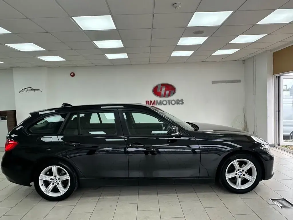 Used BMW 318 Comfort Edition 143 HP (105 kW) 2012 Black Estate