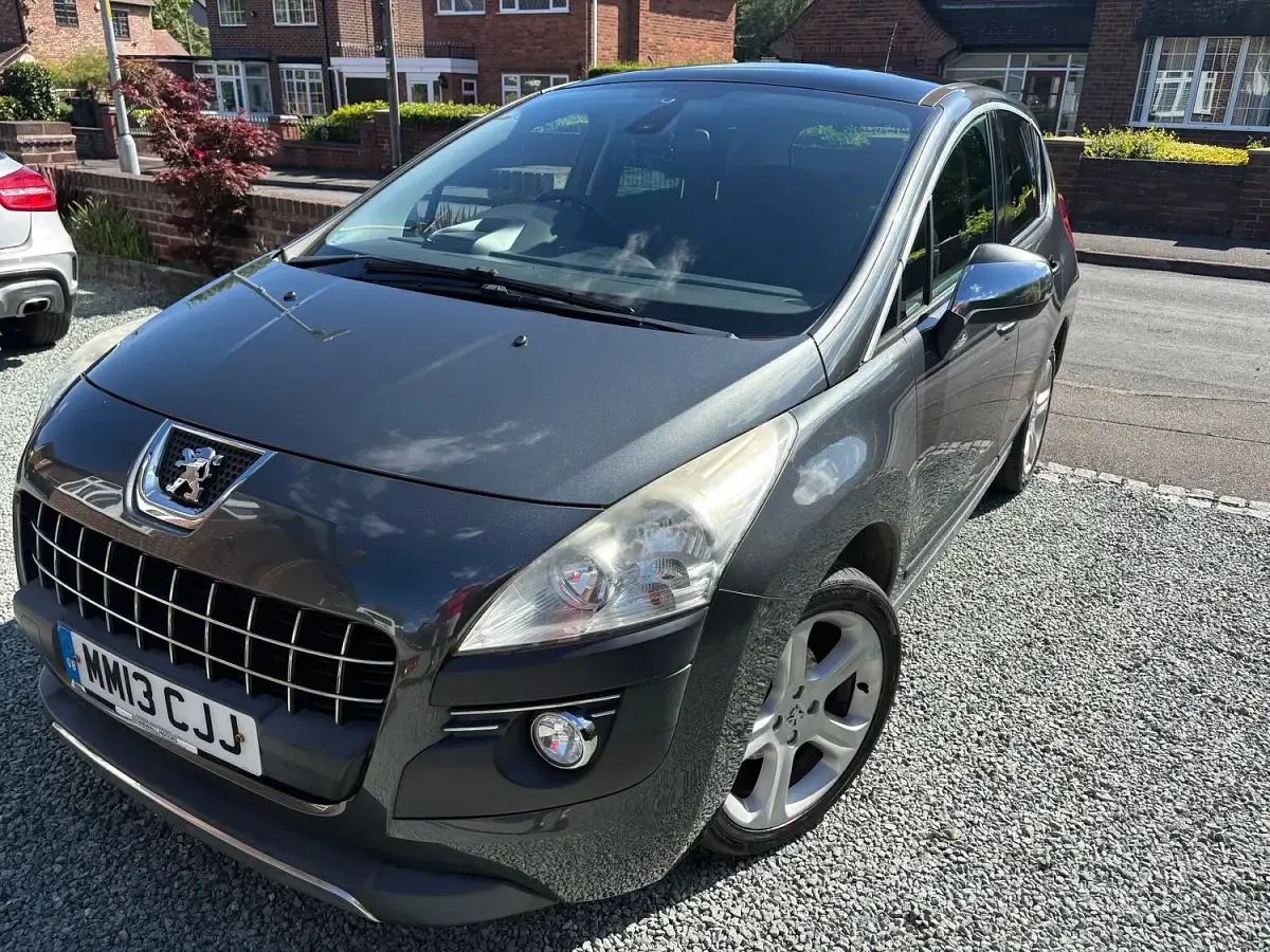Used Peugeot 3008 Allure 115 HP (84 kW) 2013 Grey Estate