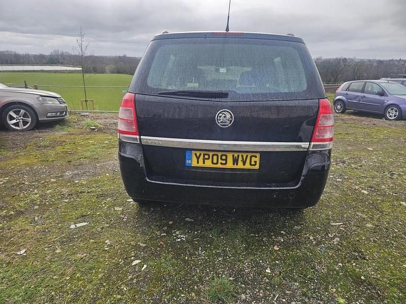 Used Vauxhall Zafira 115 HP (84 kW) 2009 Black MPV