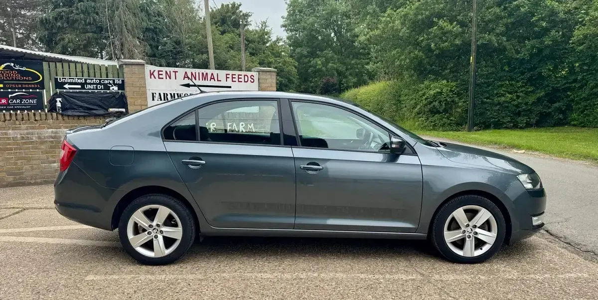 Used Skoda Rapid SE 125 HP (91 kW) 2016 Grey Hatchback