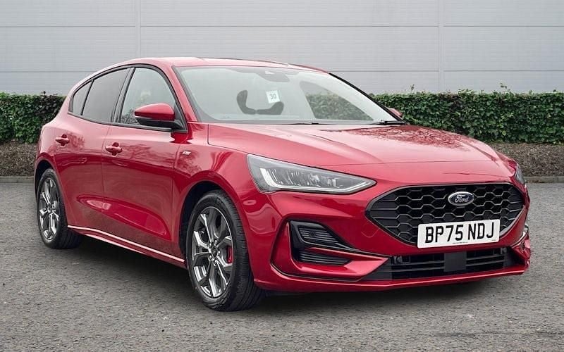 New Ford Focus ST-Line X 125 HP (91 kW) 2025 Red Hatchback