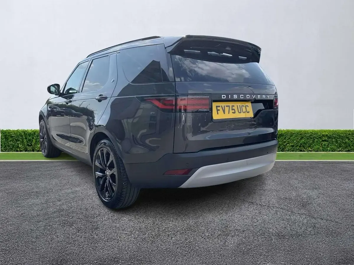 Used Land Rover Discovery SE 350 HP (257 kW) 2025 Grey SUV