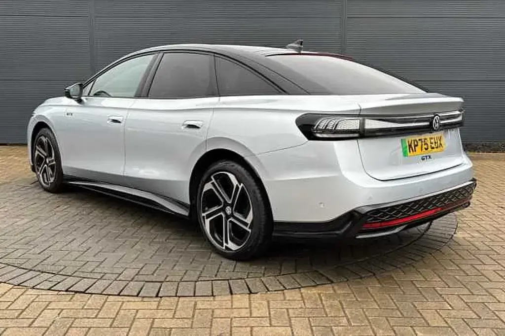 Nouvelle VW ID.7 GTX 250 kW (340 ch) 2025 Argent Citadine