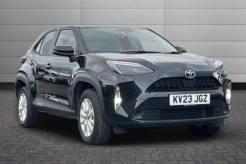 Eclipse black Used 2023 Toyota Yaris Cross SUV | £19,000 (Good price) - Image 1/4