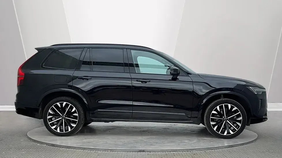 Used Volvo XC90 Ultra 250 HP (183 kW) 2025 Black SUV
