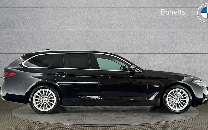 Used BMW 530e Comfort Edition 292 HP (214 kW) 2023 Black Estate