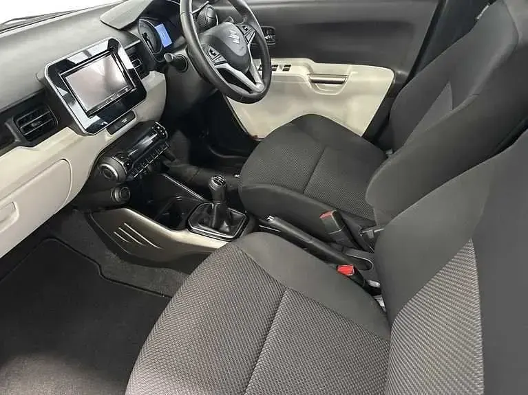 Used Suzuki Ignis SZ5 90 HP (66 kW) 2017 Neon metallic SUV