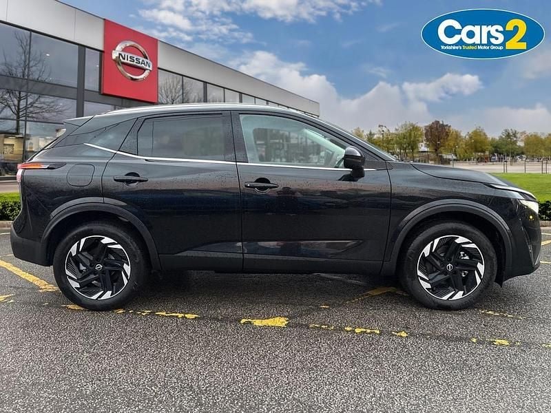 New Nissan Qashqai N-Connecta 2025 Black SUV