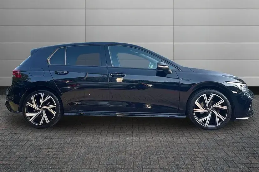 Used VW Golf VIII R-line 150 HP (110 kW) 2023 Black Hatchback