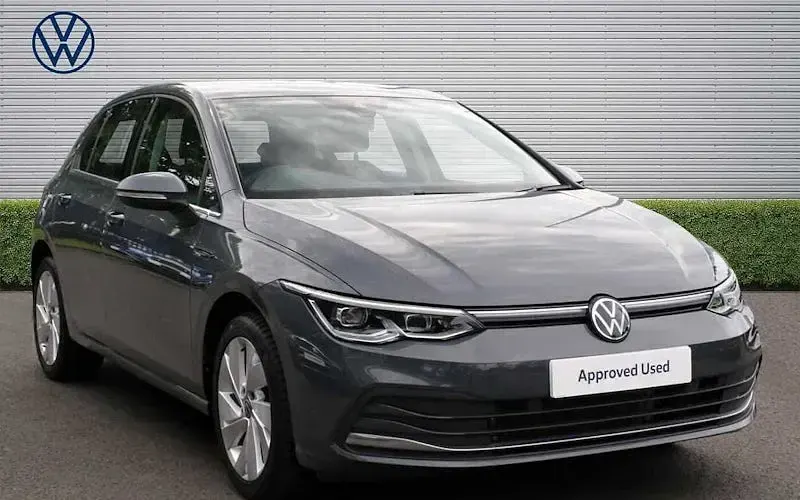 Used VW Golf VIII Style 131 HP (96 kW) 2023 Hatchback