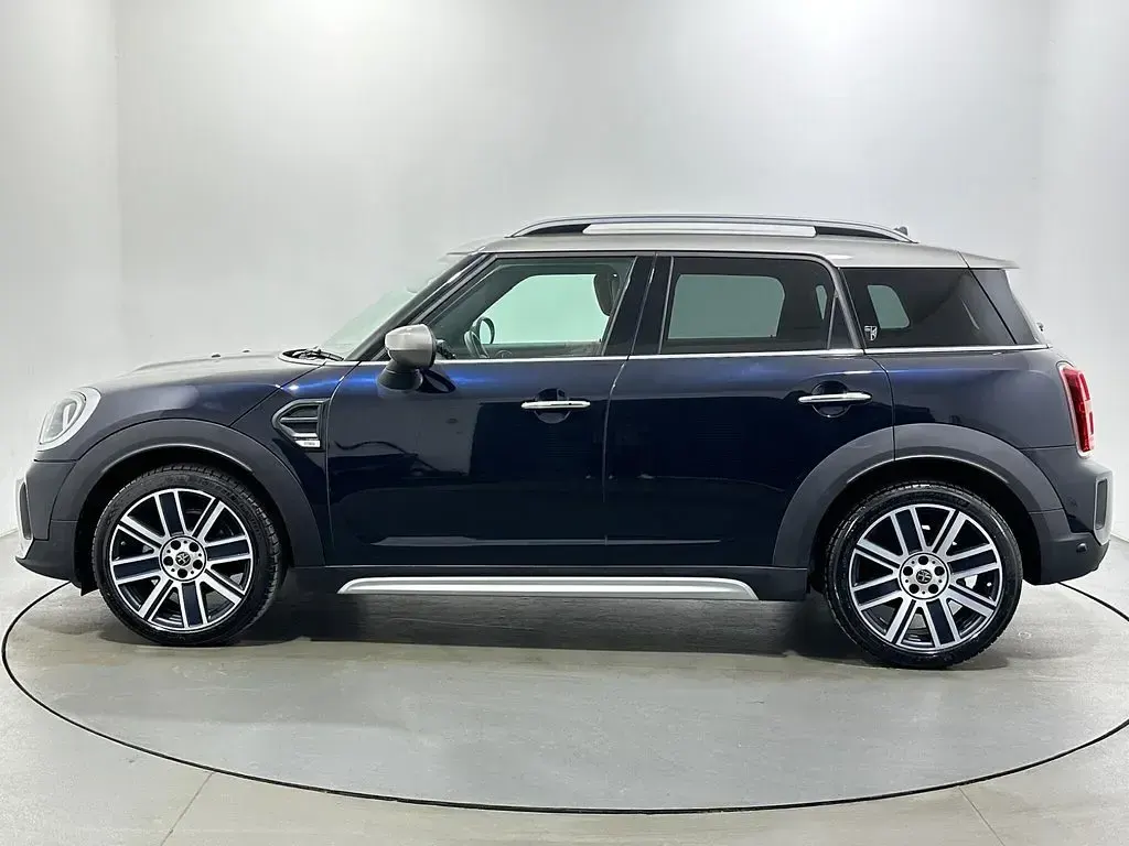 Used Mini Cooper Countryman Exclusive 2022 Blue and black SUV