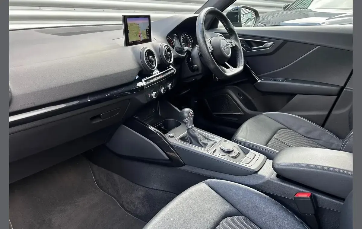 Used Audi Q2 Black Edition 147 HP (108 kW) 2021 Grey SUV