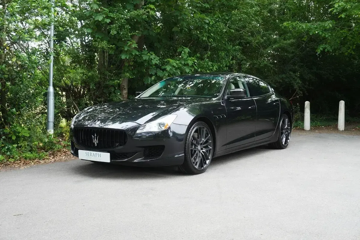 Used Maserati Quattroporte 522 HP (383 kW) 2015 Black Sedan