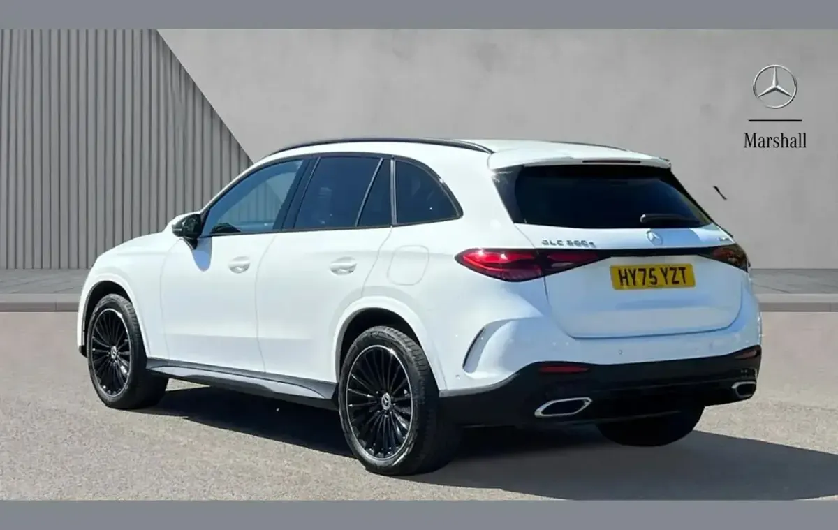 Used Mercedes GLC300 Urban 308 HP (226 kW) 2025 White SUV
