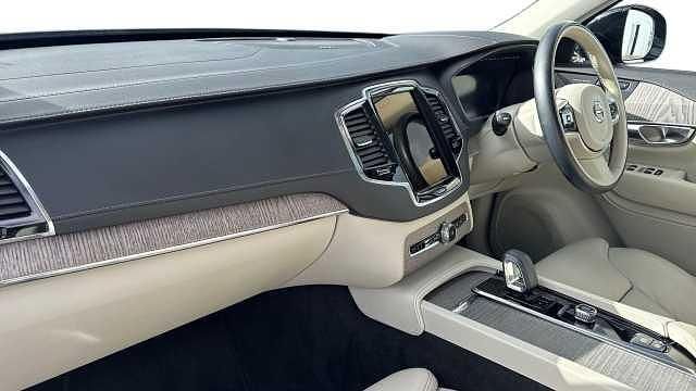 Used Volvo XC90 Plus 232 HP (170 kW) 2023 SUV