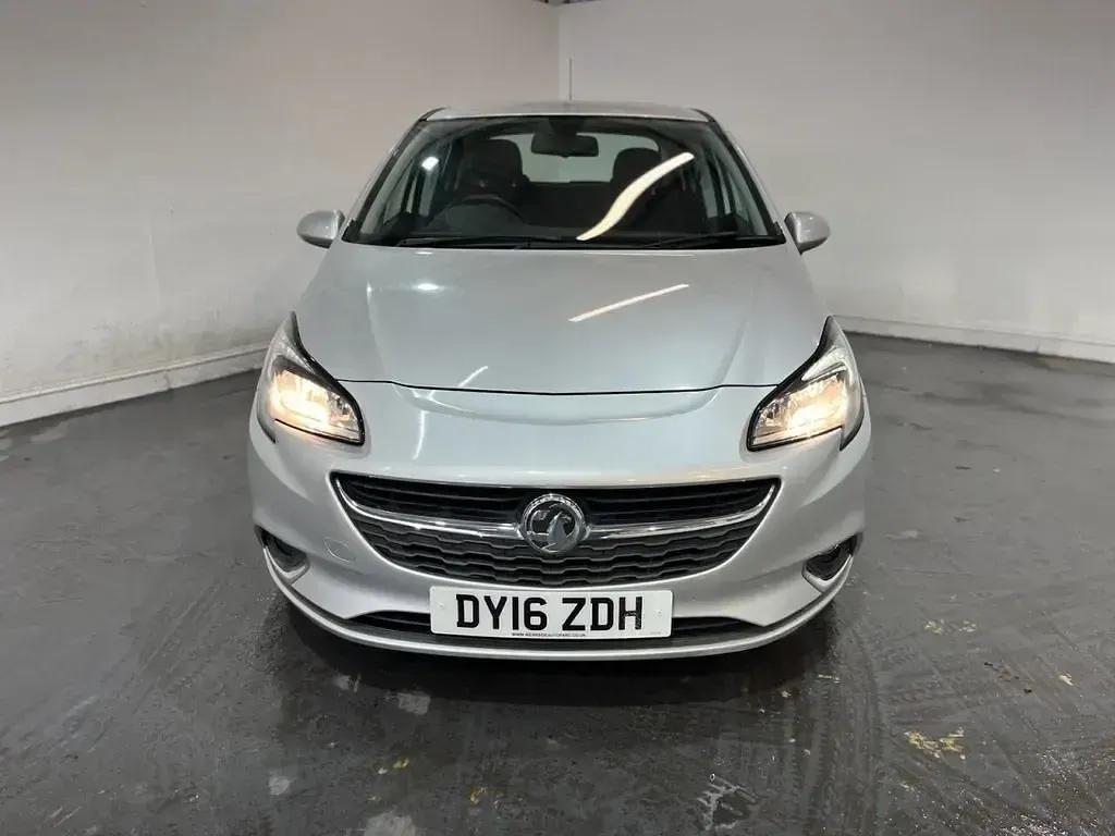 Second-hand Vauxhall Corsa SRi 75 CP (55 kW) 2016 Argintiu Hatchback