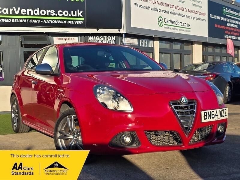Used Alfa Romeo Giulietta Exclusive 150 HP (110 kW) 2014 Red Hatchback