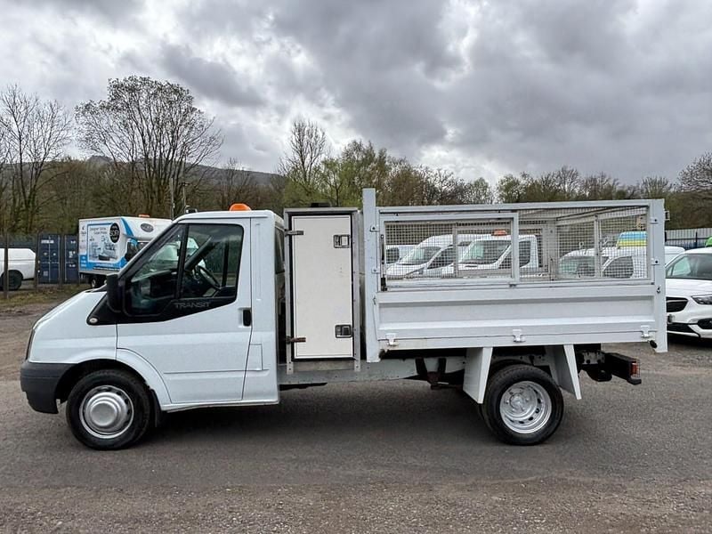 Used Ford Transit 125 HP (91 kW) 2014 White Cabriolet