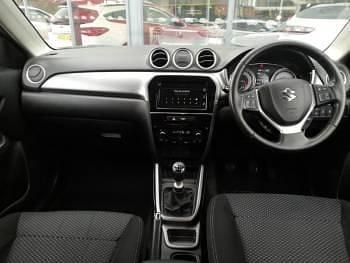 Used Suzuki Vitara SZ-T 129 HP (94 kW) 2023 Silver SUV