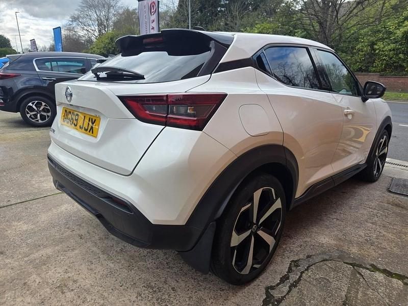 Used Nissan Juke N-Connecta 117 HP (86 kW) 2019 White SUV