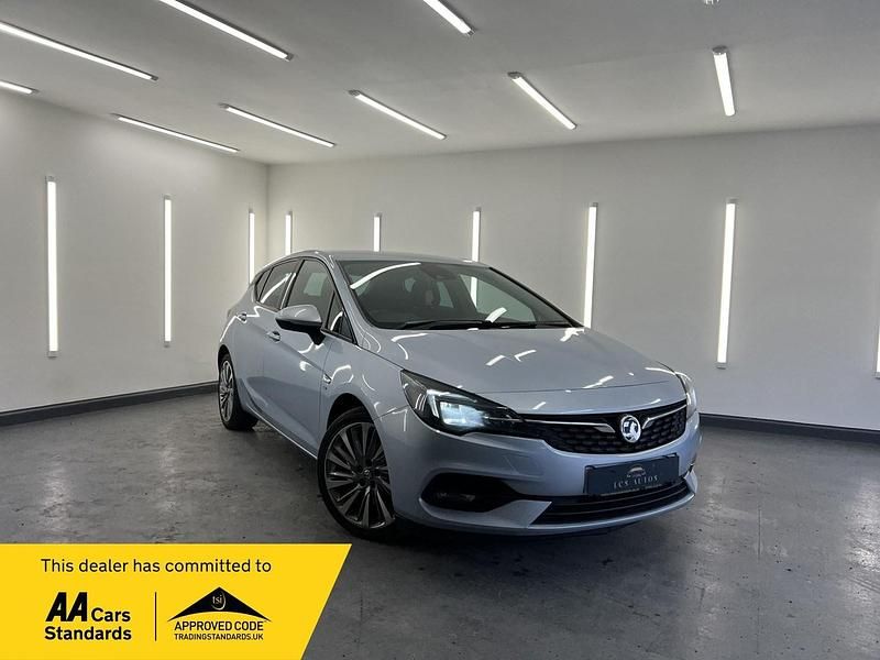 Second-hand Vauxhall Astra SRi 2019 Argintiu Hatchback