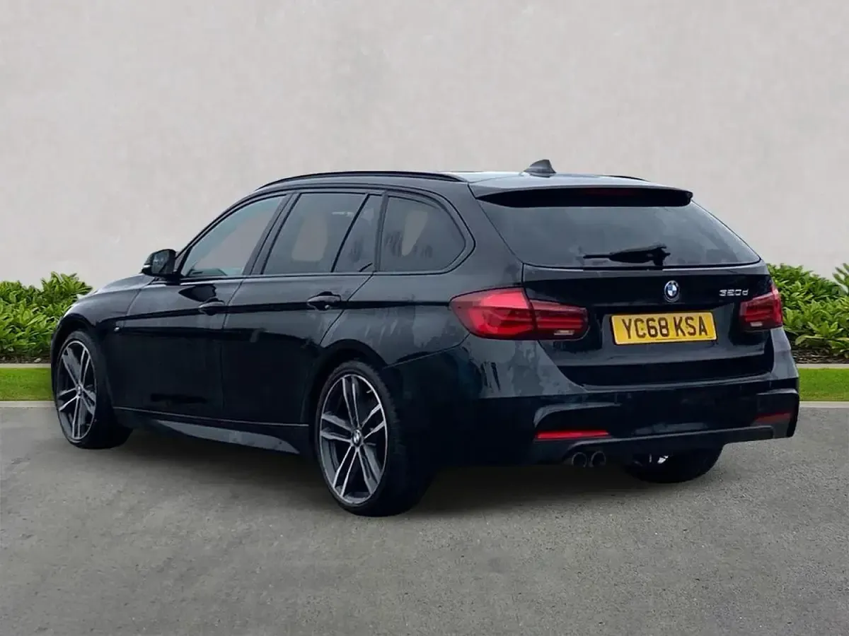 Used BMW 320 M Sport 190 HP (139 kW) 2019 Black Estate