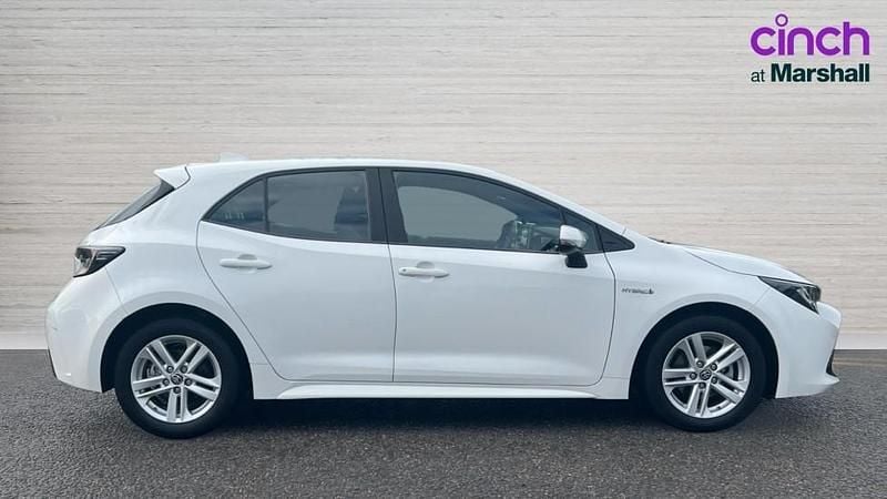 Used Toyota Corolla 122 HP (89 kW) 2020 White
