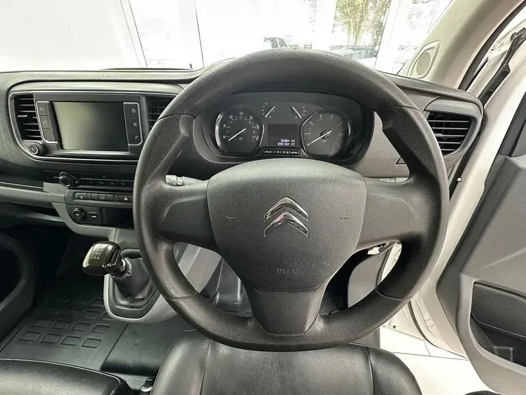 Used Citroën Dispatch 2017 White MPV