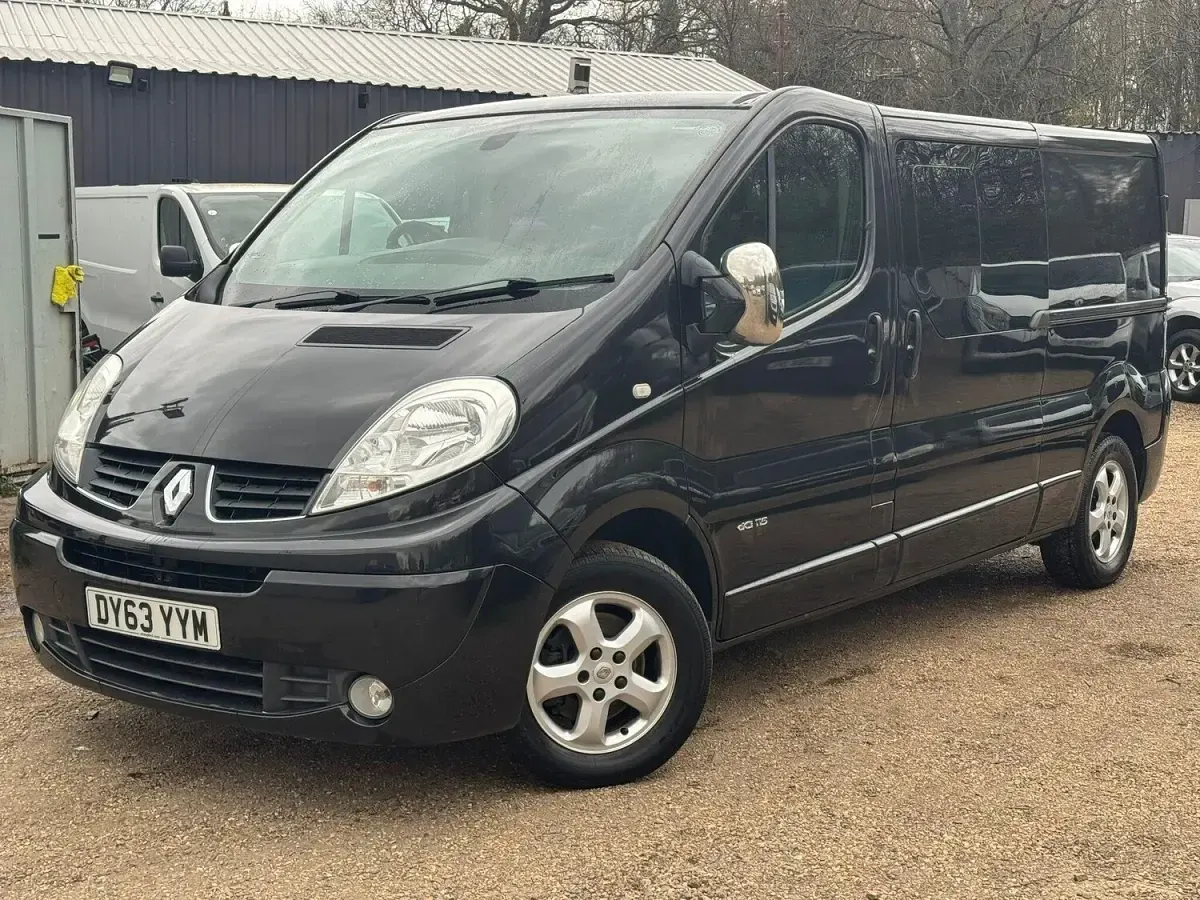 Used Renault Trafic 115 HP (84 kW) 2013 Black MPV