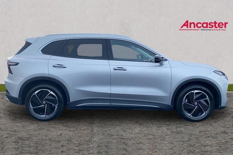 Used MG MG5 EV Trophy 169 kW (231 HP) 2025 Silver Estate