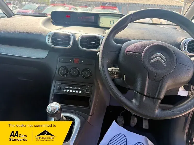Used Citroën C3 Picasso VTR Sport 100 HP (73 kW) 2016 Black MPV