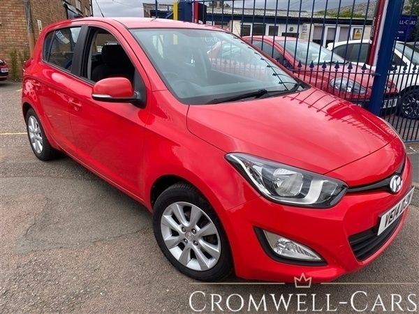 Red Used 2014 Hyundai i20 Active Hatchback | £3,995 (A bit pricey) - Image 1/1