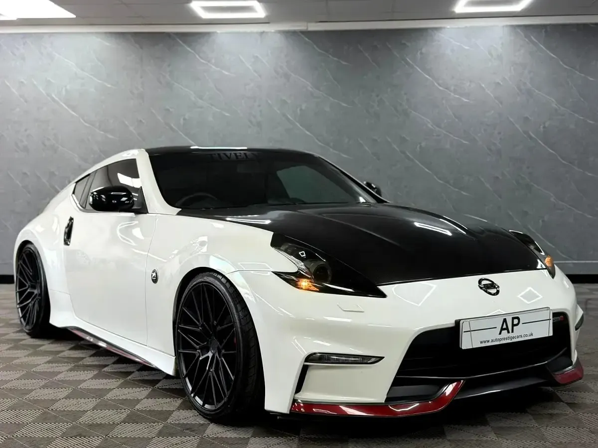 Used Nissan 370Z Nismo 2015 White Coupe