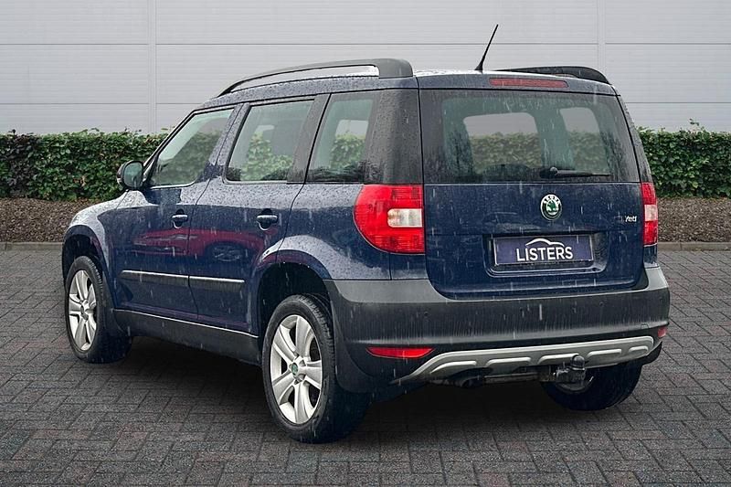 Used Skoda Yeti SE 105 HP (77 kW) 2013 Blue SUV