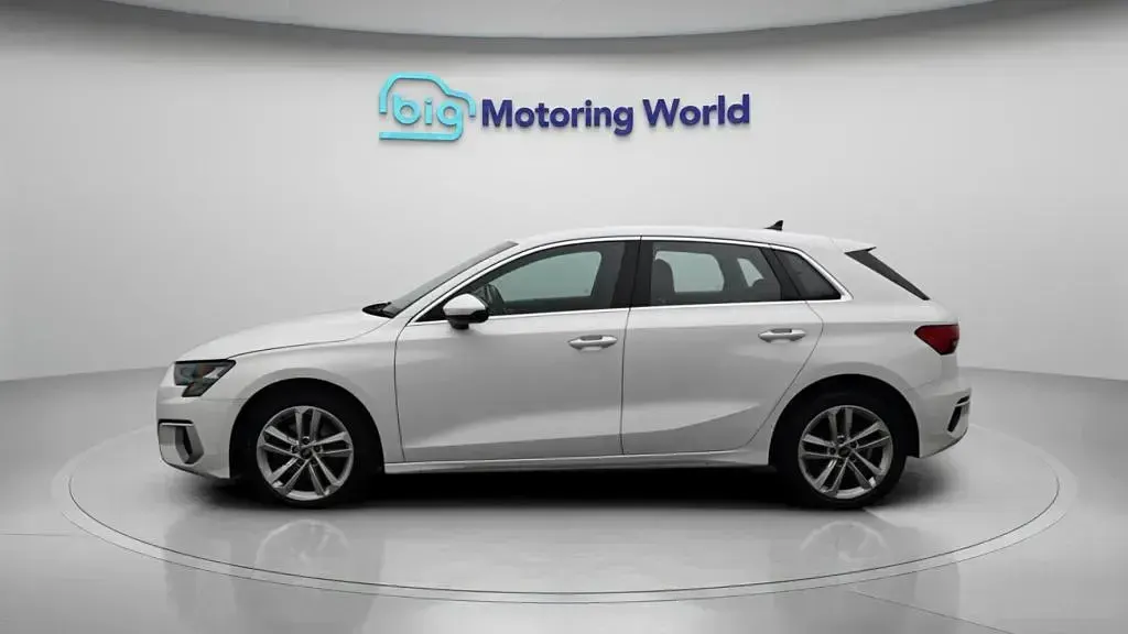 Used Audi A3 Sportback Sport 110 HP (80 kW) 2021 White Hatchback