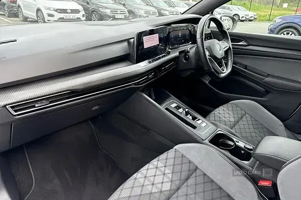 Używany VW Golf VII R-line 150 KM (110 kW) 2020 Biały Hatchback