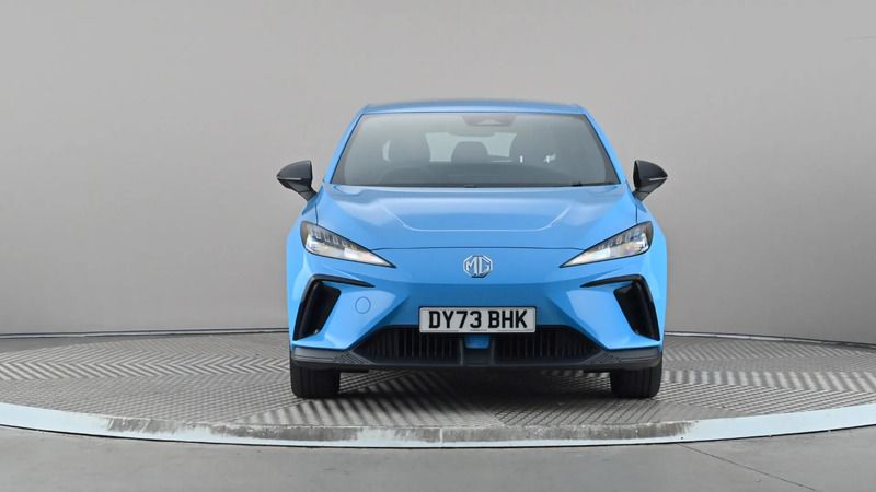 Image 2/4
