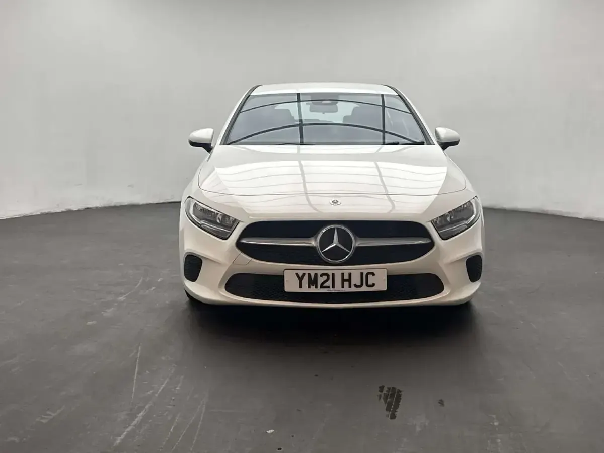 Used Mercedes A180 SE 2021 White Hatchback