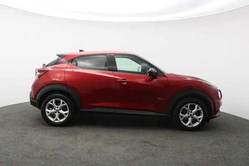 Used Nissan Juke N-Connecta 114 HP (83 kW) 2020 Red SUV