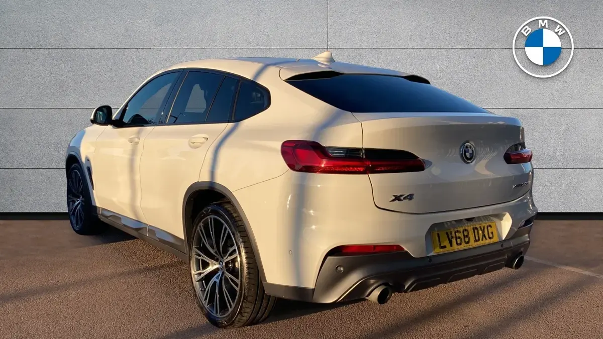 Used BMW X4 M Sport 261 HP (191 kW) 2018 White SUV
