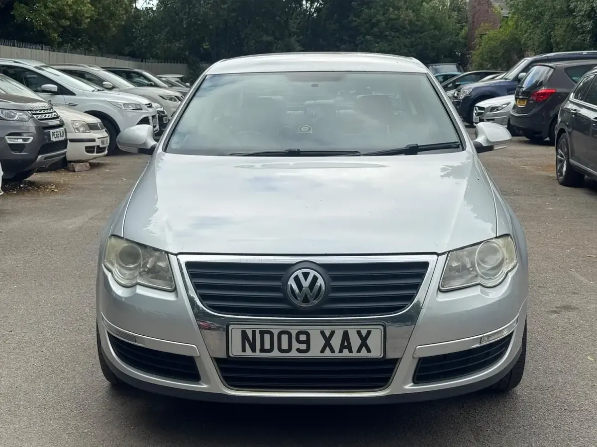 Used VW Passat Highline 140 HP (102 kW) 2009 Silver Sedan